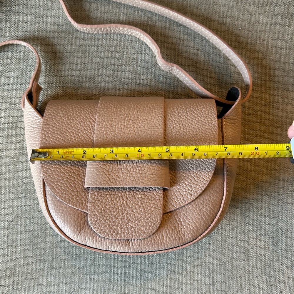 Genuine Leather Crossflap Lightweight Crossbody Dusty Rose Bag Made in Italy - Picture 8 of 10